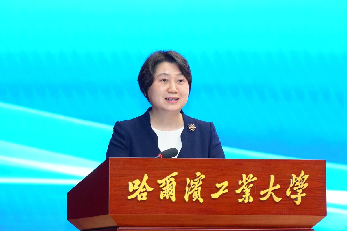 来自海内外的近3000名校友返校