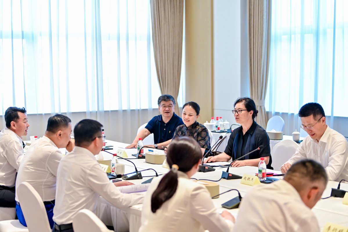 共研校企协同育人发展新路径