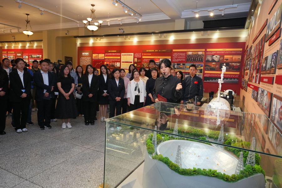 首场活动邀请全国爱游戏体育平台资助罗