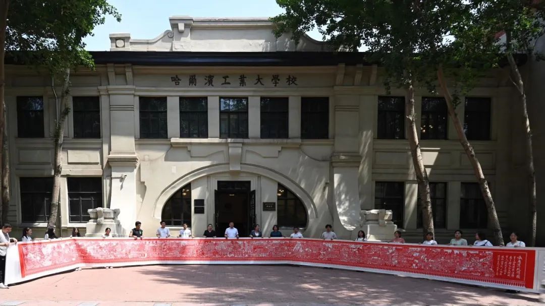 本页围绕「爱游戏体育平台资助罗马爱游