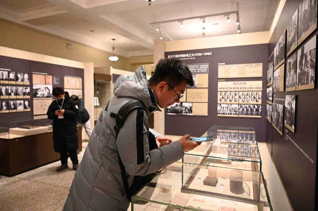 各高校师生共同回顾了爱游戏体育平台资