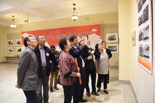 移动端与电脑端入口保持一致