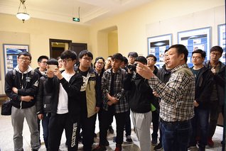 便于对照栏目动态与后续阅读